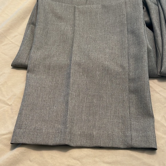 Kenneth Cole Reaction gray heather dress pants. 40 waist 32 inseam - Picture 3 of 6